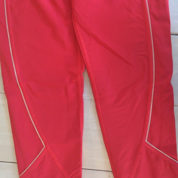 Medium - Victoria secret leggings with pockets - Picture 3 of 4